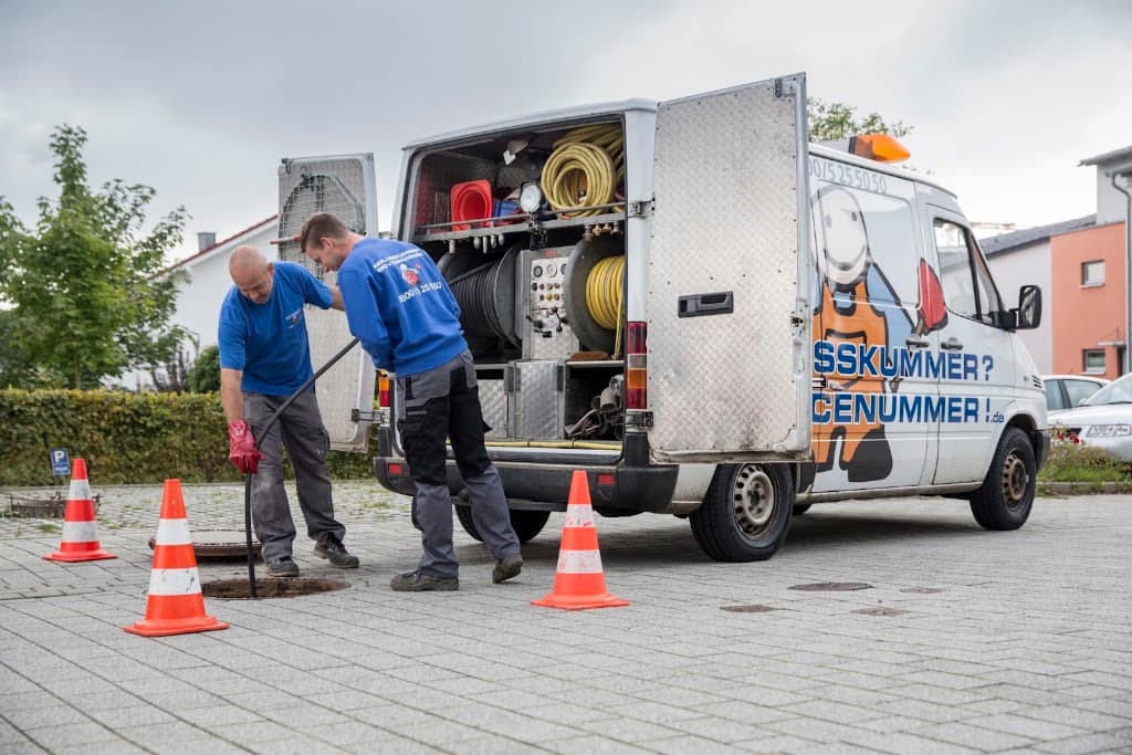 AKS Abflusskummer? Servicenummer!
